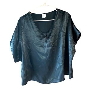 Gilligan and O’Malley Black Satin Basic Blouse Size XL